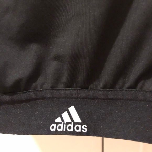 ⛔️SOLD⛔️ Adidas 🖤 Strappy Back Sports Bra - Picture 2 of 14